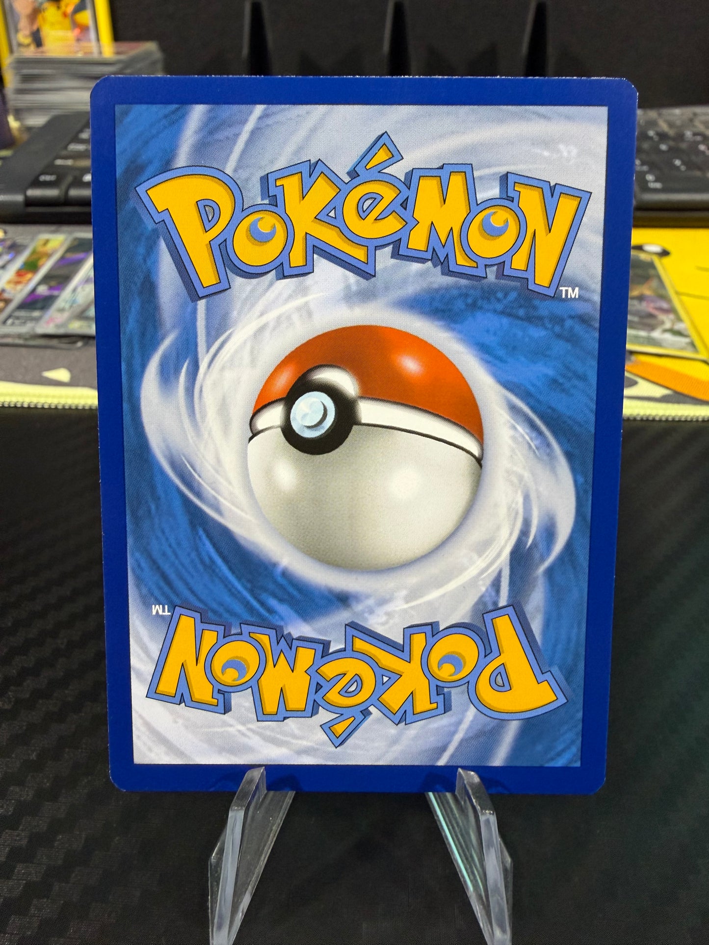 Pikachu - TG05/TG30 - Trainer Gallery - Lost Origin - LP/MP