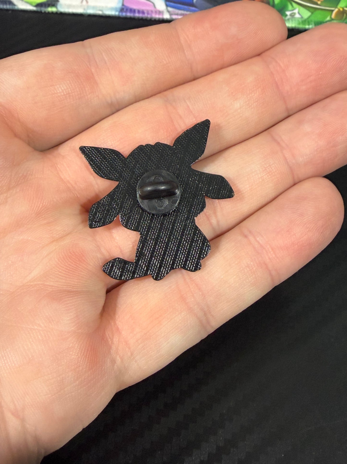 Glaceon / Pikachu Poncho Pin