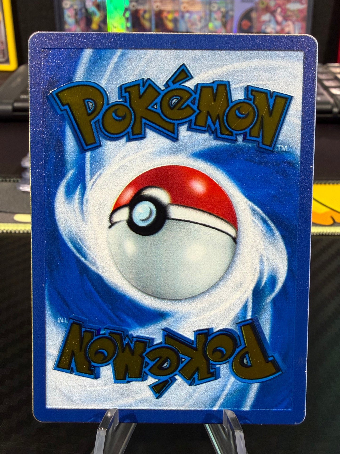 Mew Ex - Gold Metal - 205/165 - Pokemon 151 UPC