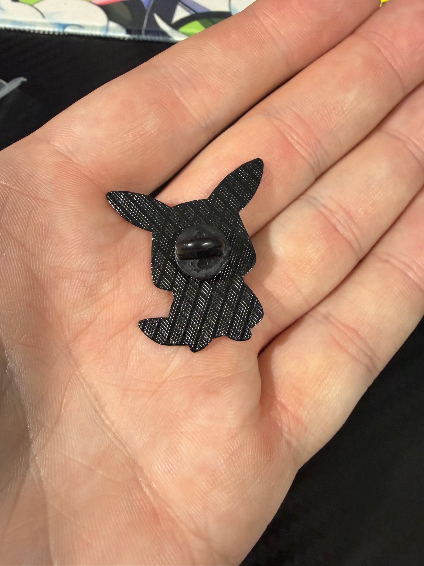 Umbreon / Pikachu Poncho Pin