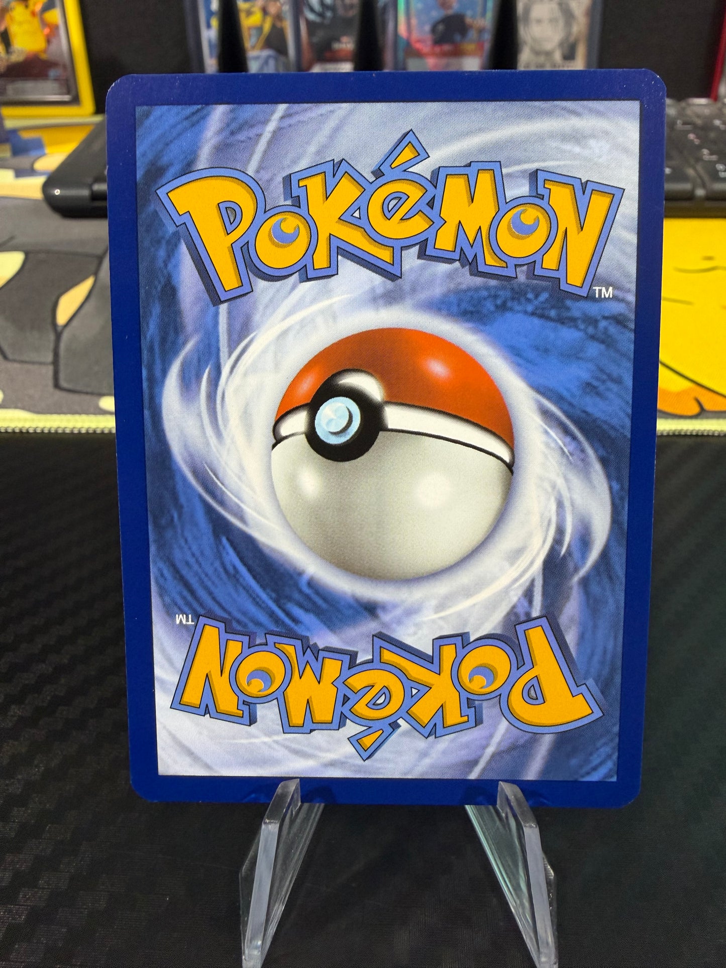 Eevee - 074/131 - Masterball - Prismatic Evolutions