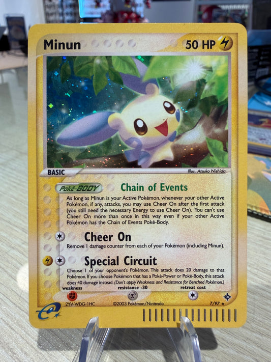 Minun Holo (Swirl) - 7/97 - EX Dragon