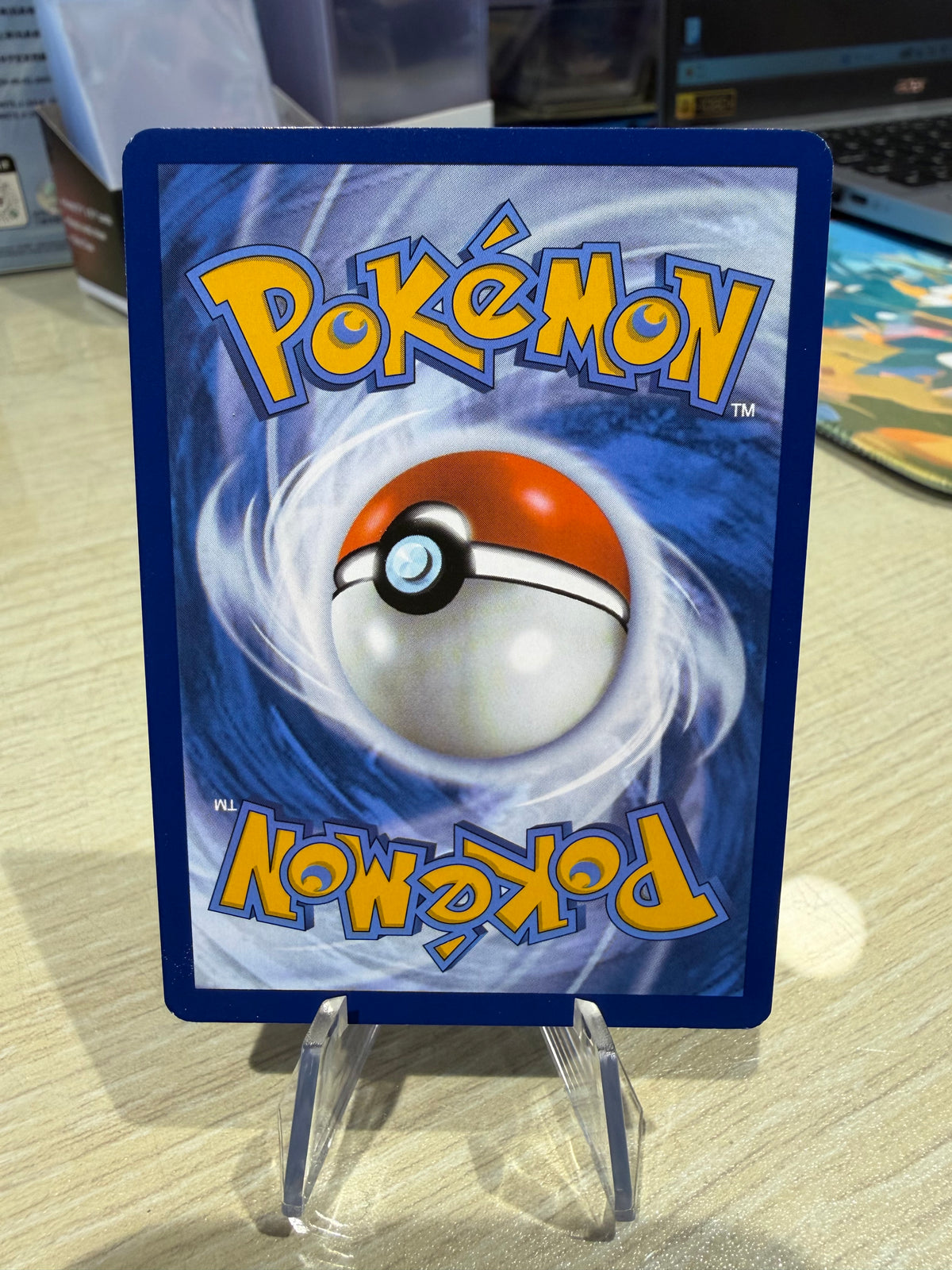Vaporeon - 022/132 Masterball - Prismatic Evolutions