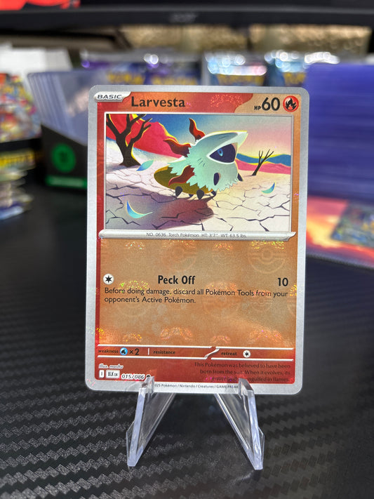 Larvesta [Masterball] #15 - Black Bolt