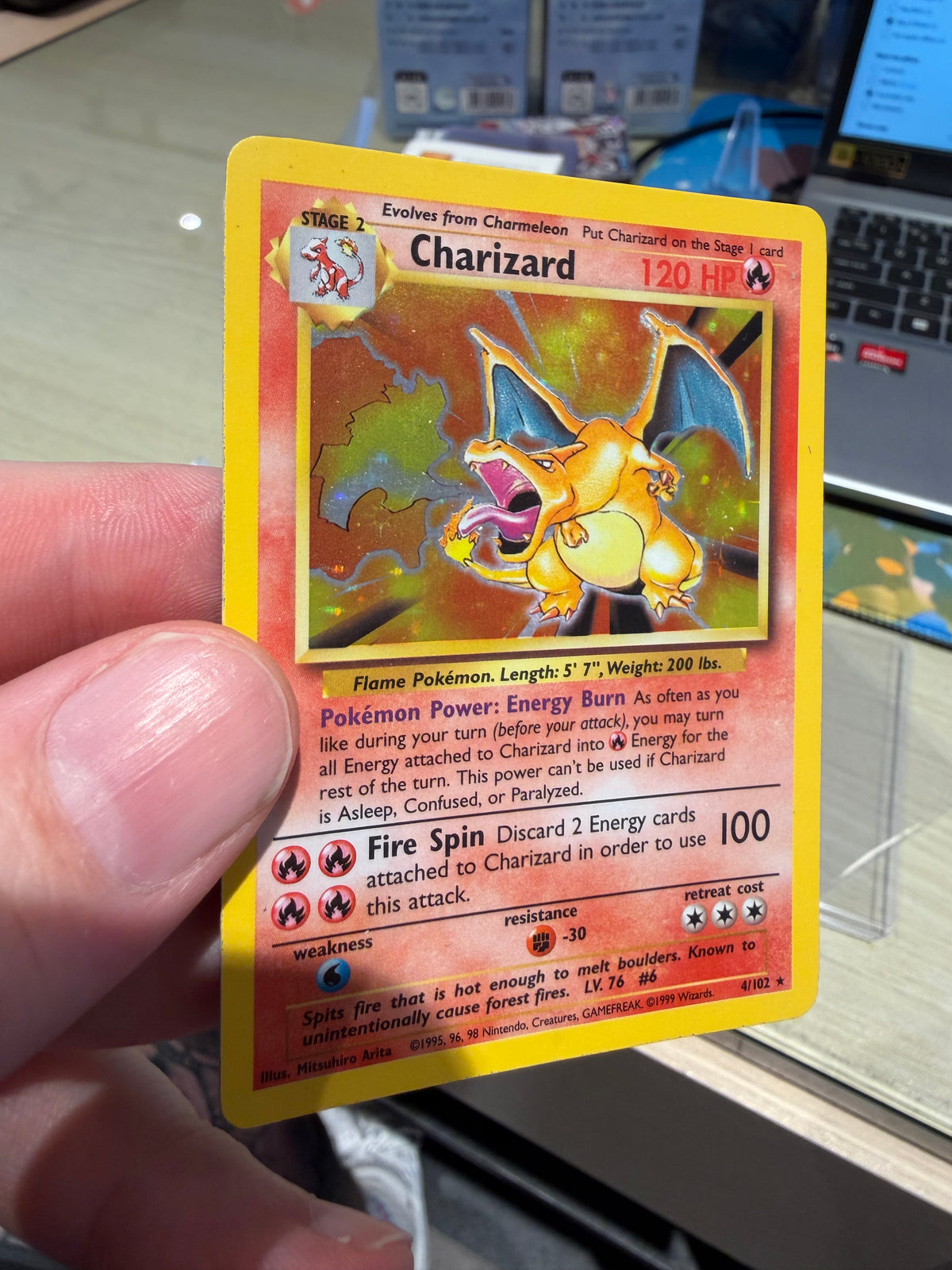 Charizard Holo - 4/102 - Base Set