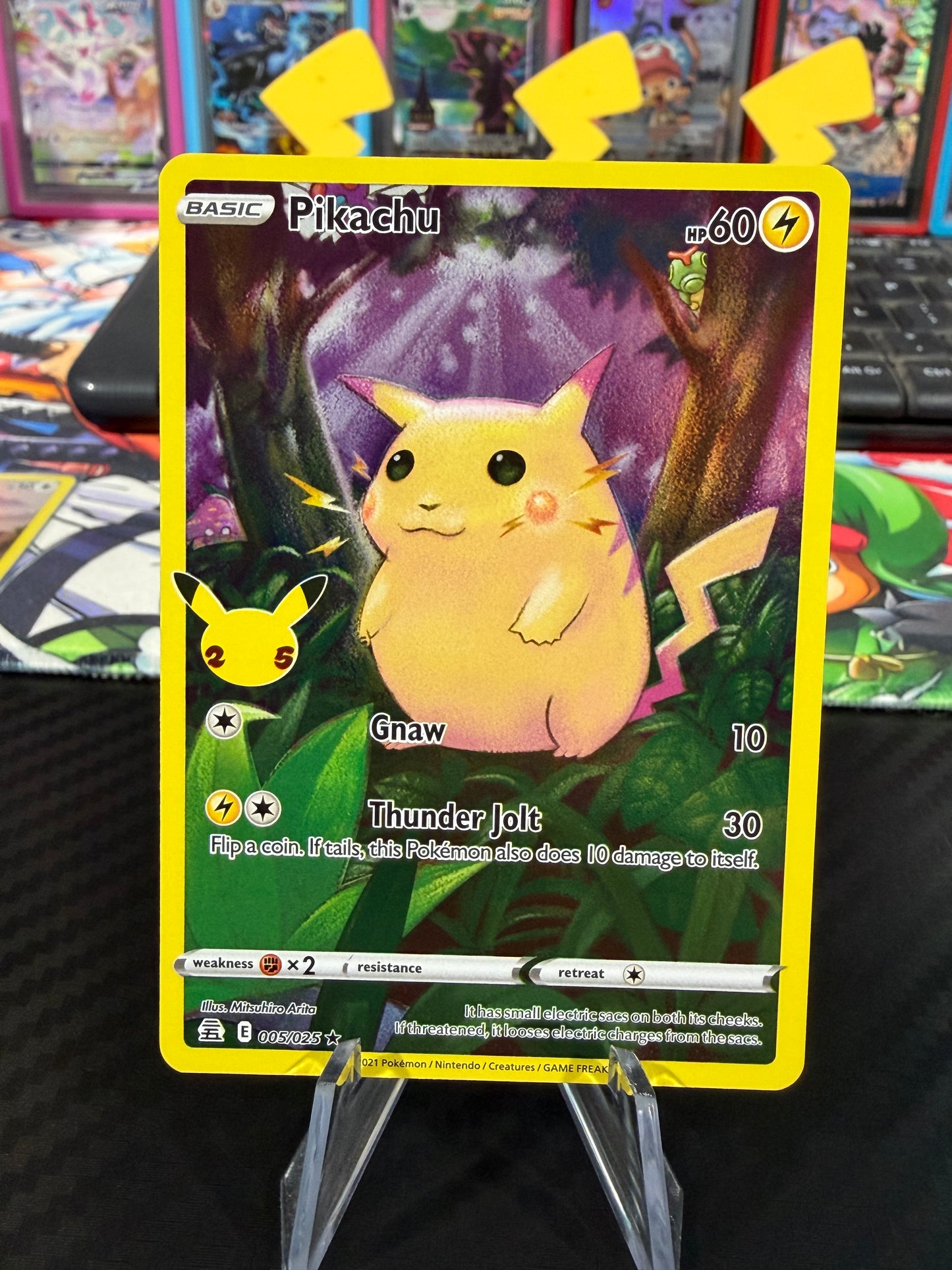 Pikachu - 005/025 - Celebrations - NM