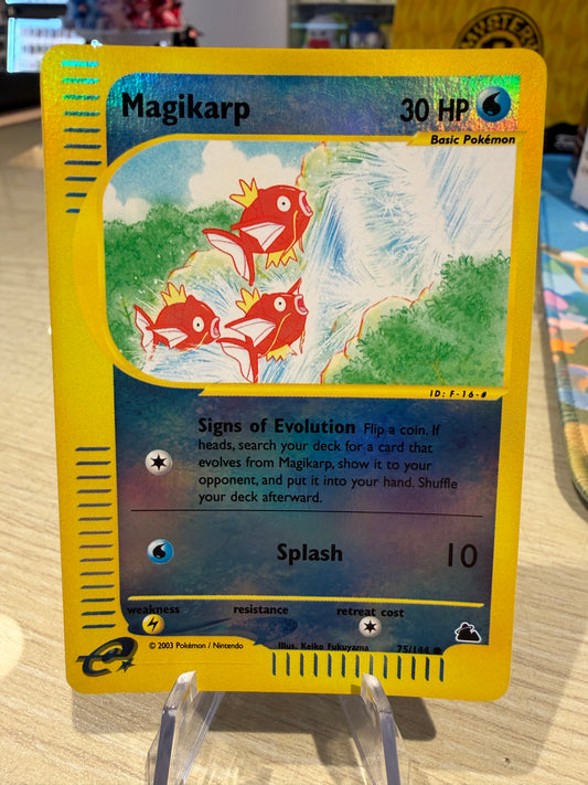 Magikarp Reverse Holo - 75/144 - Skyridge