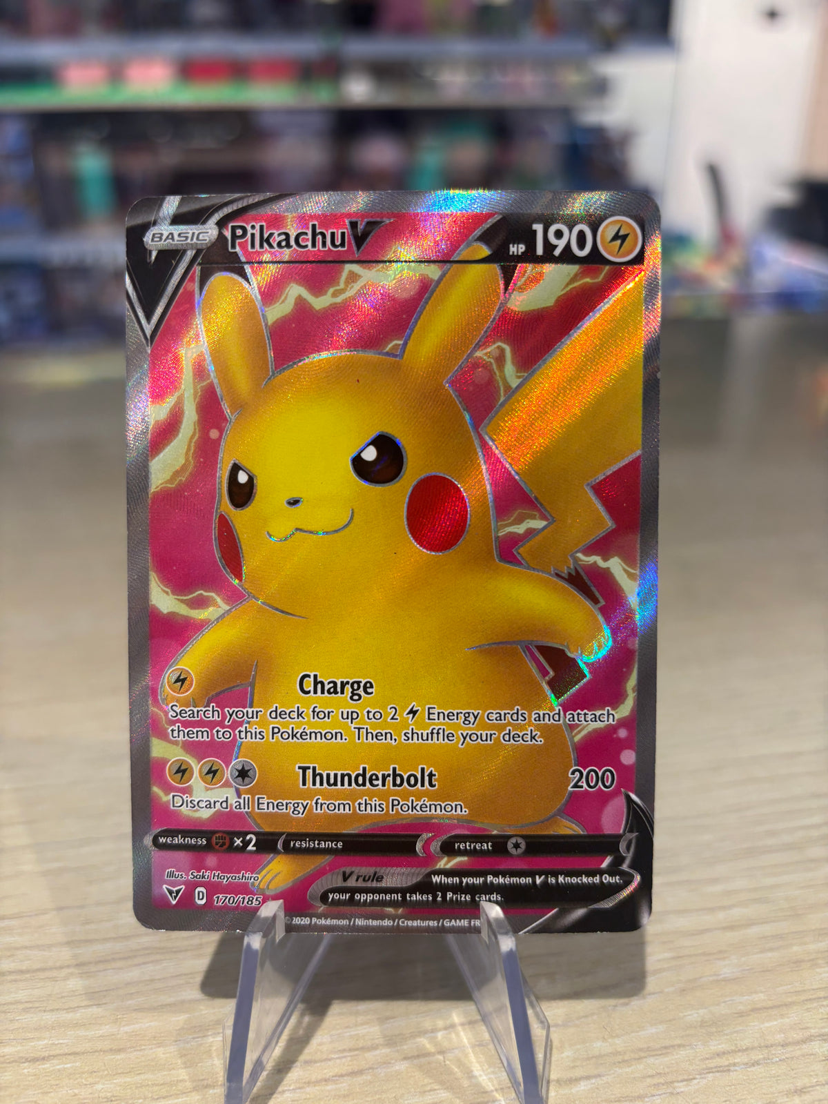 Pikachu V - 170/185 - Vivid Voltage