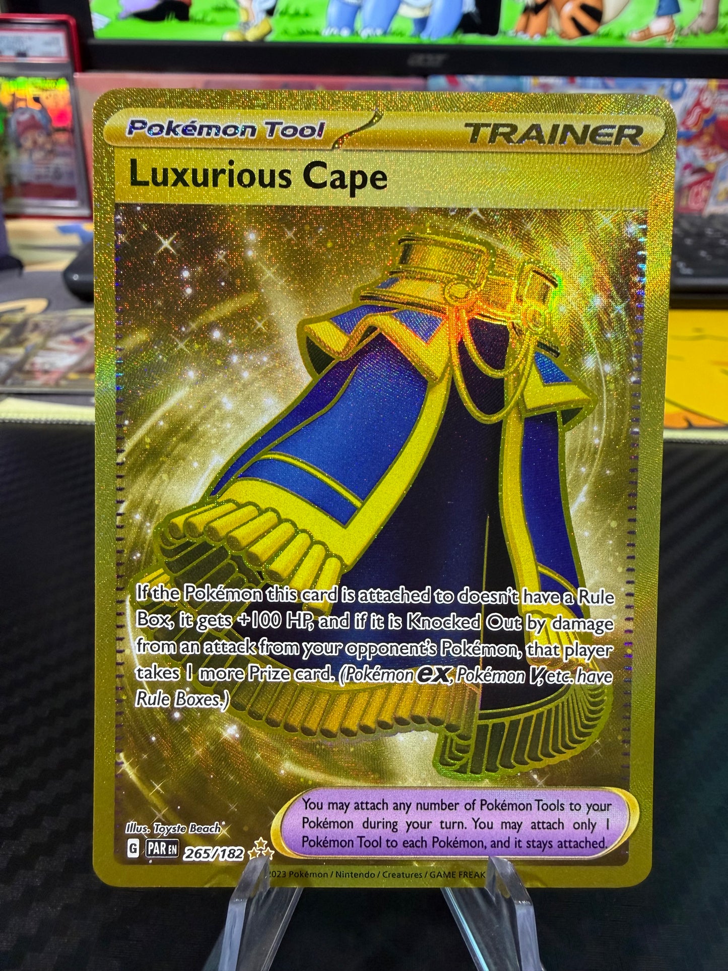 Luxurious Cape - 265/182 - Hyper Rare - Paradox Rift - NM