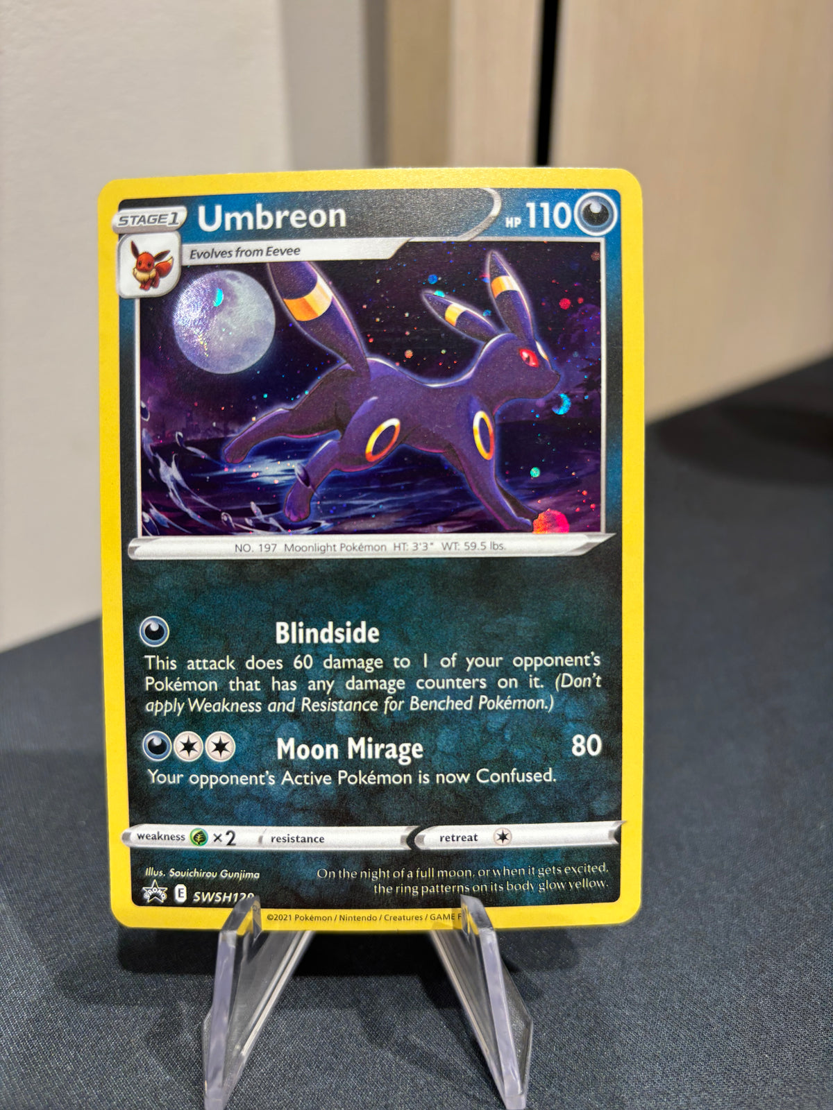 Umbreon - SWSH129 - Sword & Shield Black Star Promo