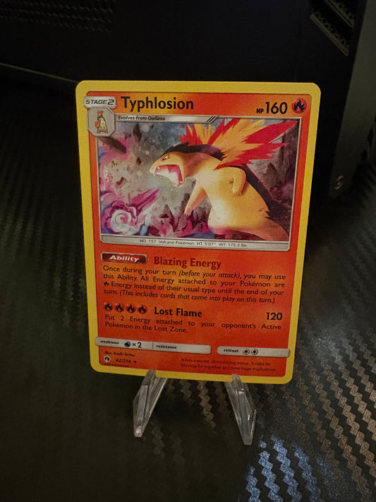 Typhlosion - 42/214 - Lost Thunder Cosmo Holo (Swirl)