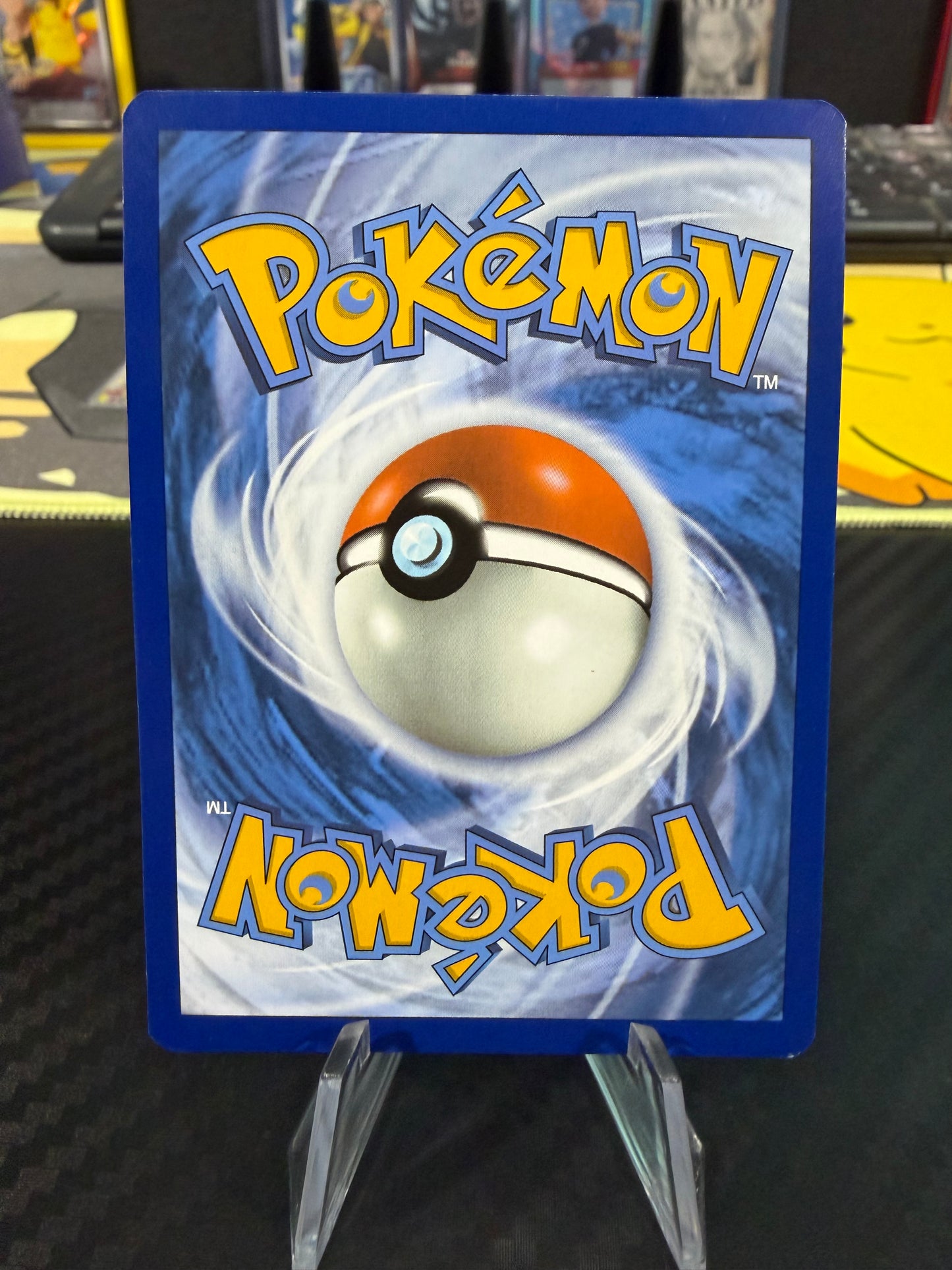Larvitar - 203/197 - Illustration Rare - Obsidian Flames