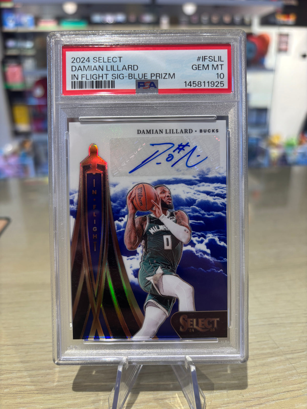 PSA 10 - Damian Lillard - 2024 Select - Autographed In Flight Prizm