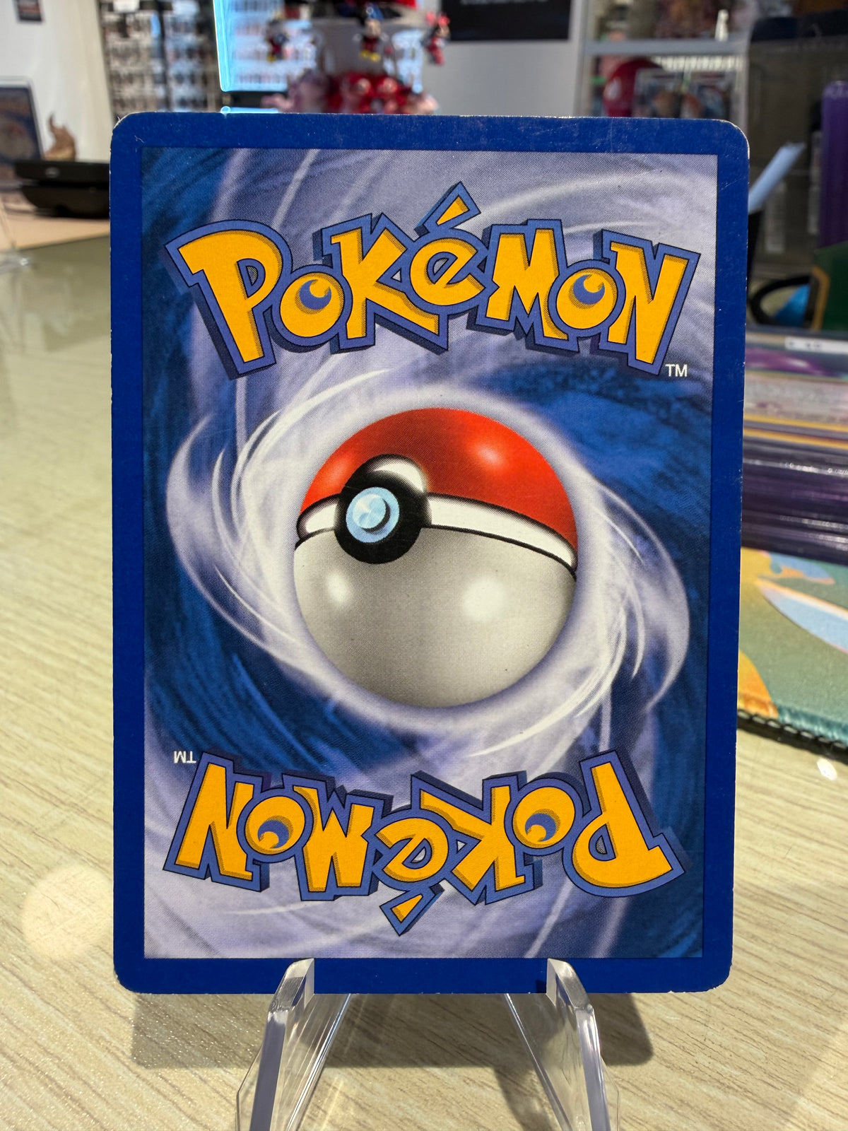 Machoke - Reverse Holo - 51/110 Legendary Collection