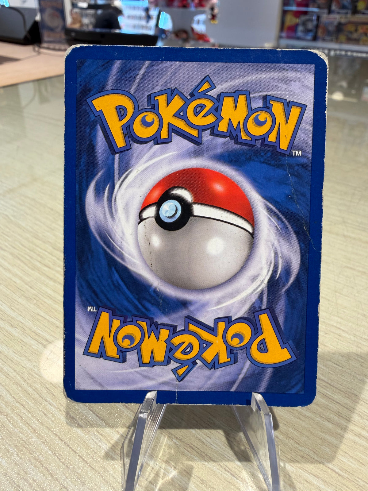 Dark Dragonite Holo (Swirl) - 5/82 - Rocket
