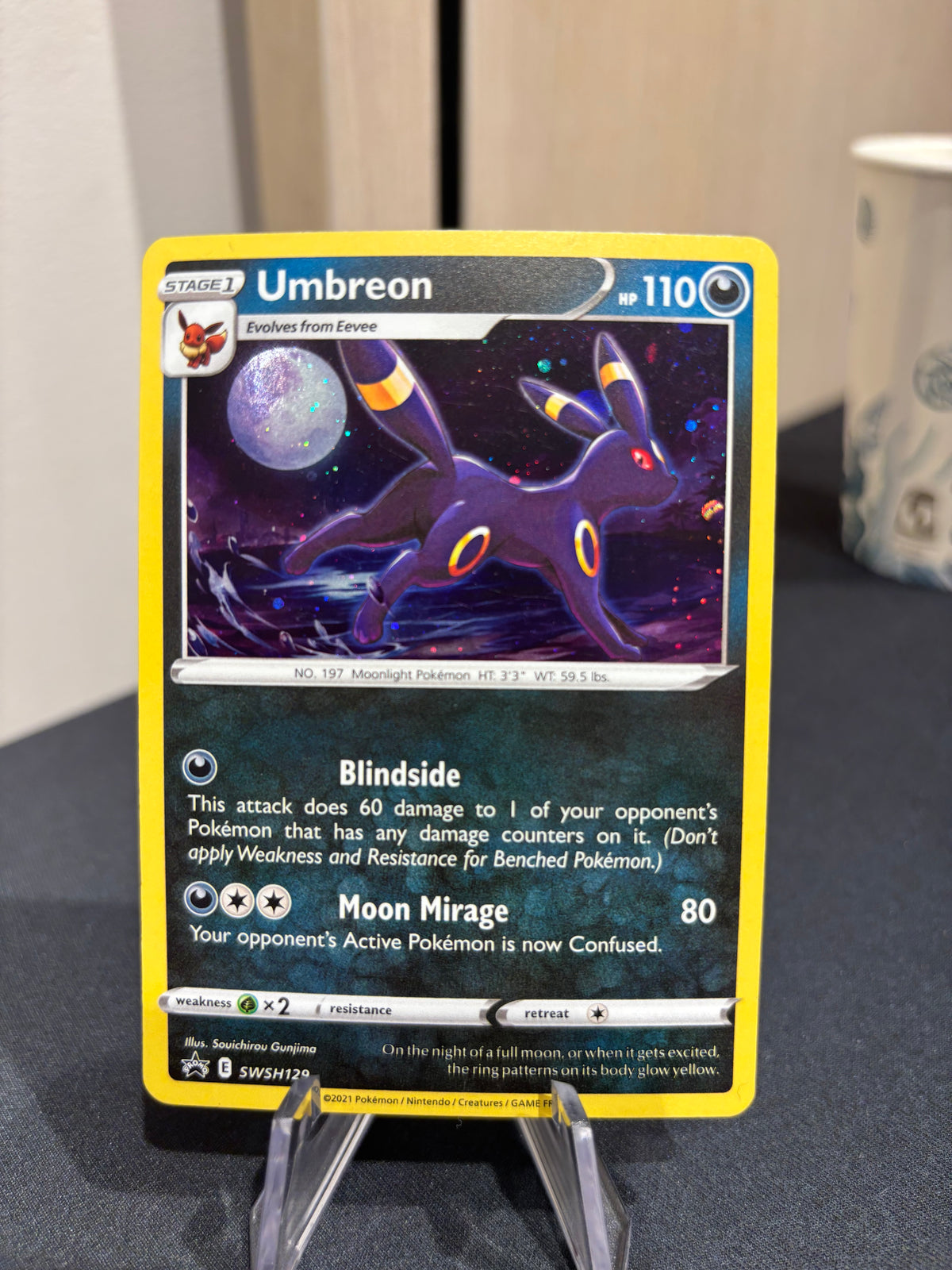 Umbreon - SWSH129 - Sword & Shield Black Star Promo