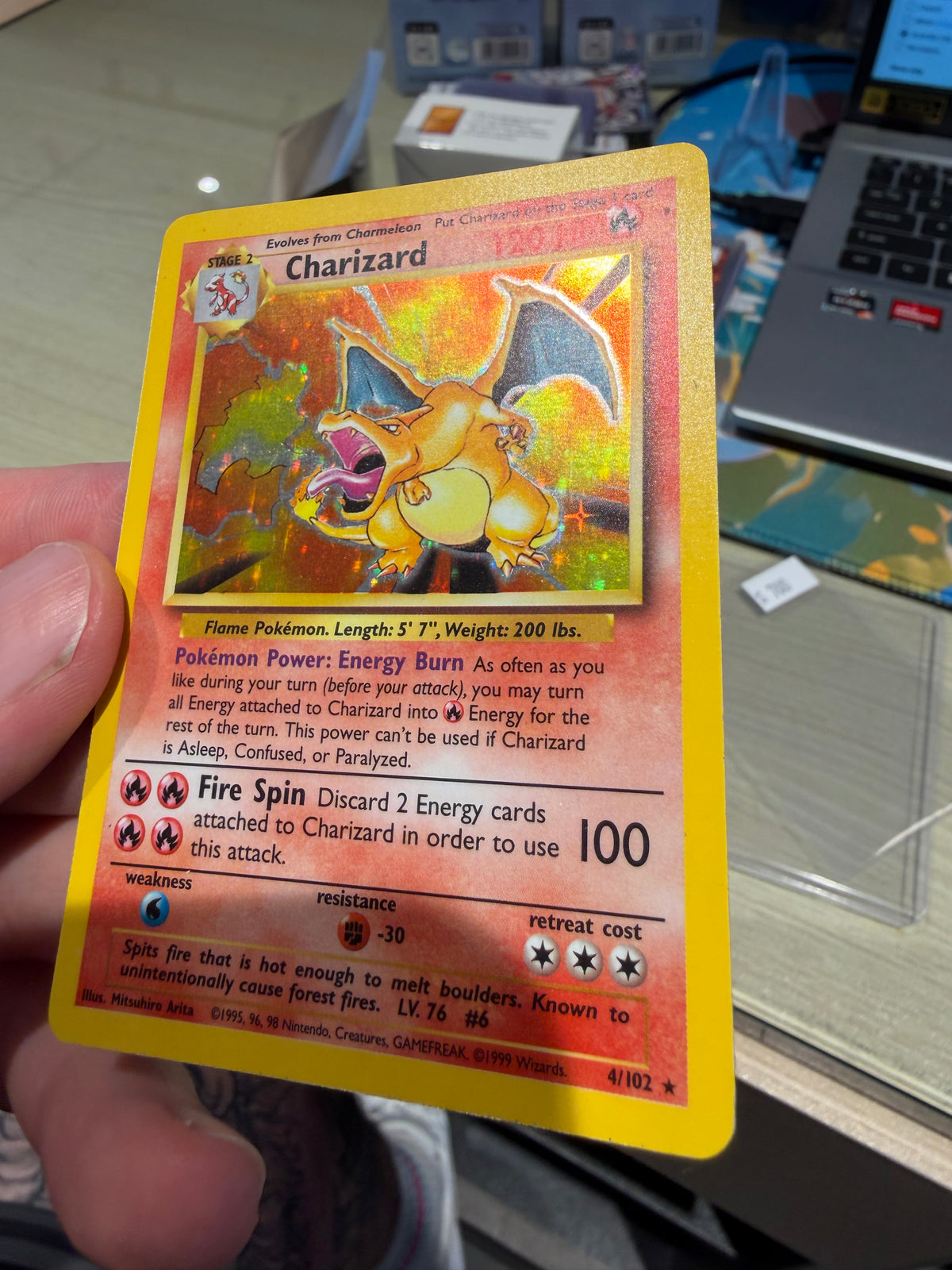 Charizard Holo - 4/102 - Base Set